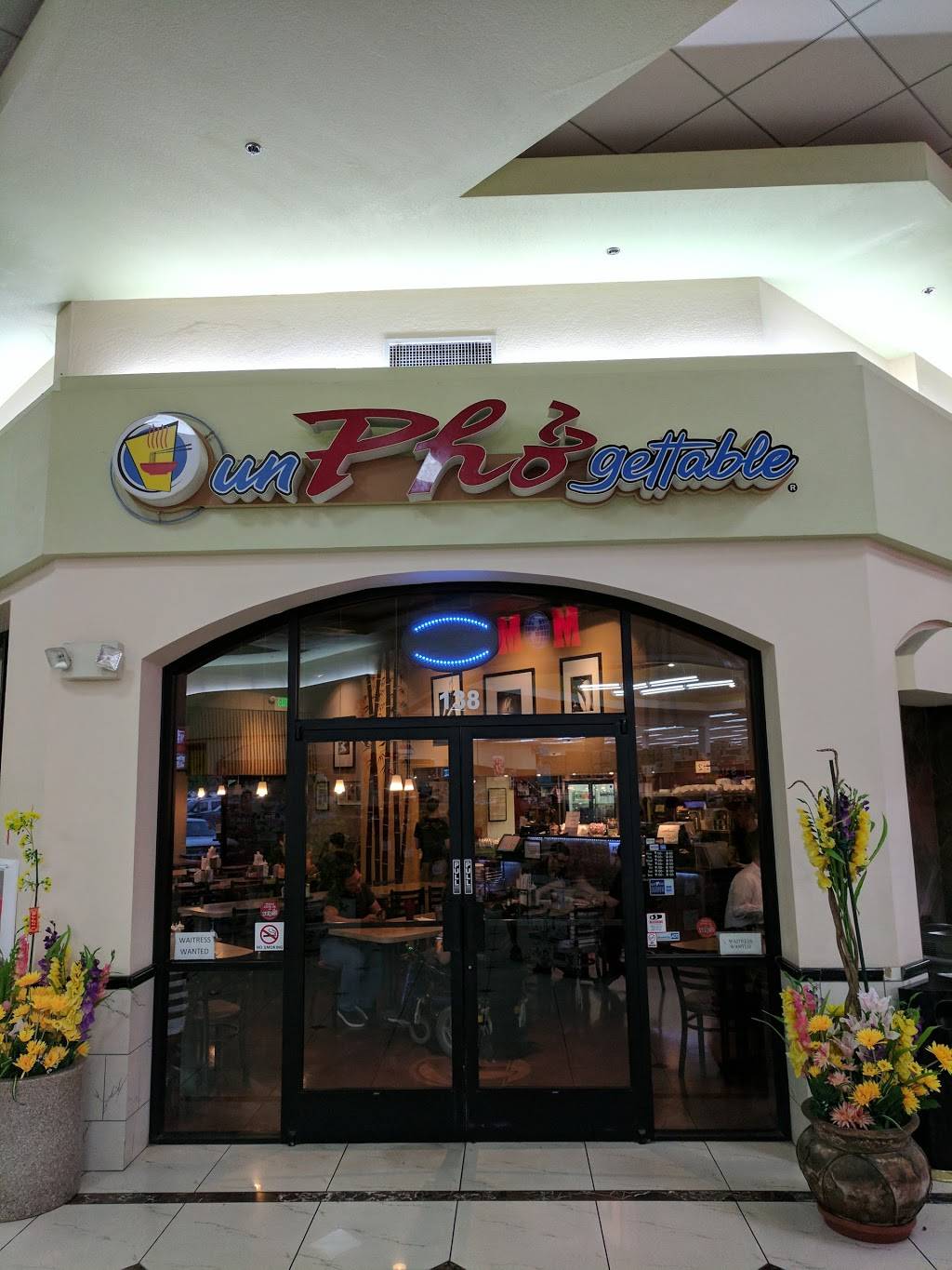 Unphởgettable | restaurant | 66 S Dobson Rd, Mesa, AZ 85202, USA | 4808352298 OR +1 480-835-2298