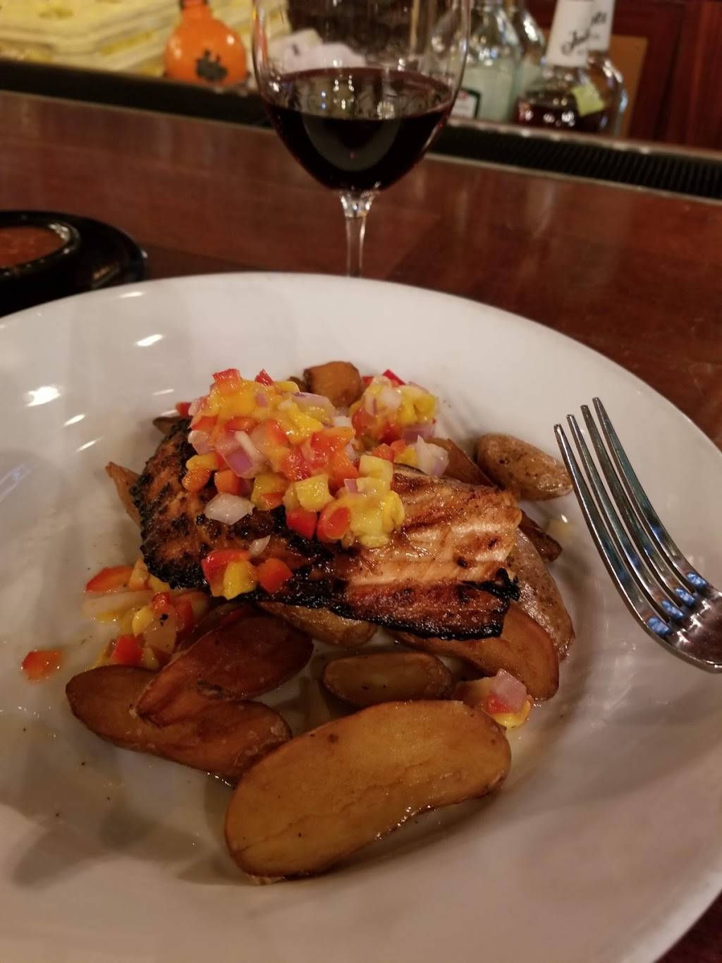 Stokes - West | restaurant | 13615 California St, Omaha, NE 68154, USA | 4024980804 OR +1 402-498-0804