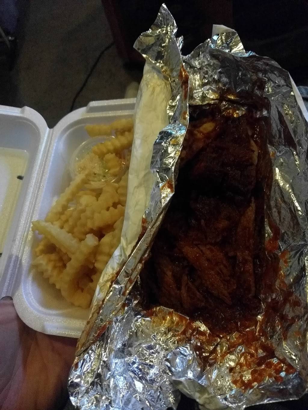 Hillerys Kenosha Bar-B-Q | restaurant | 7613 Sheridan Rd, Kenosha, WI 53143, USA | 2626578350 OR +1 262-657-8350