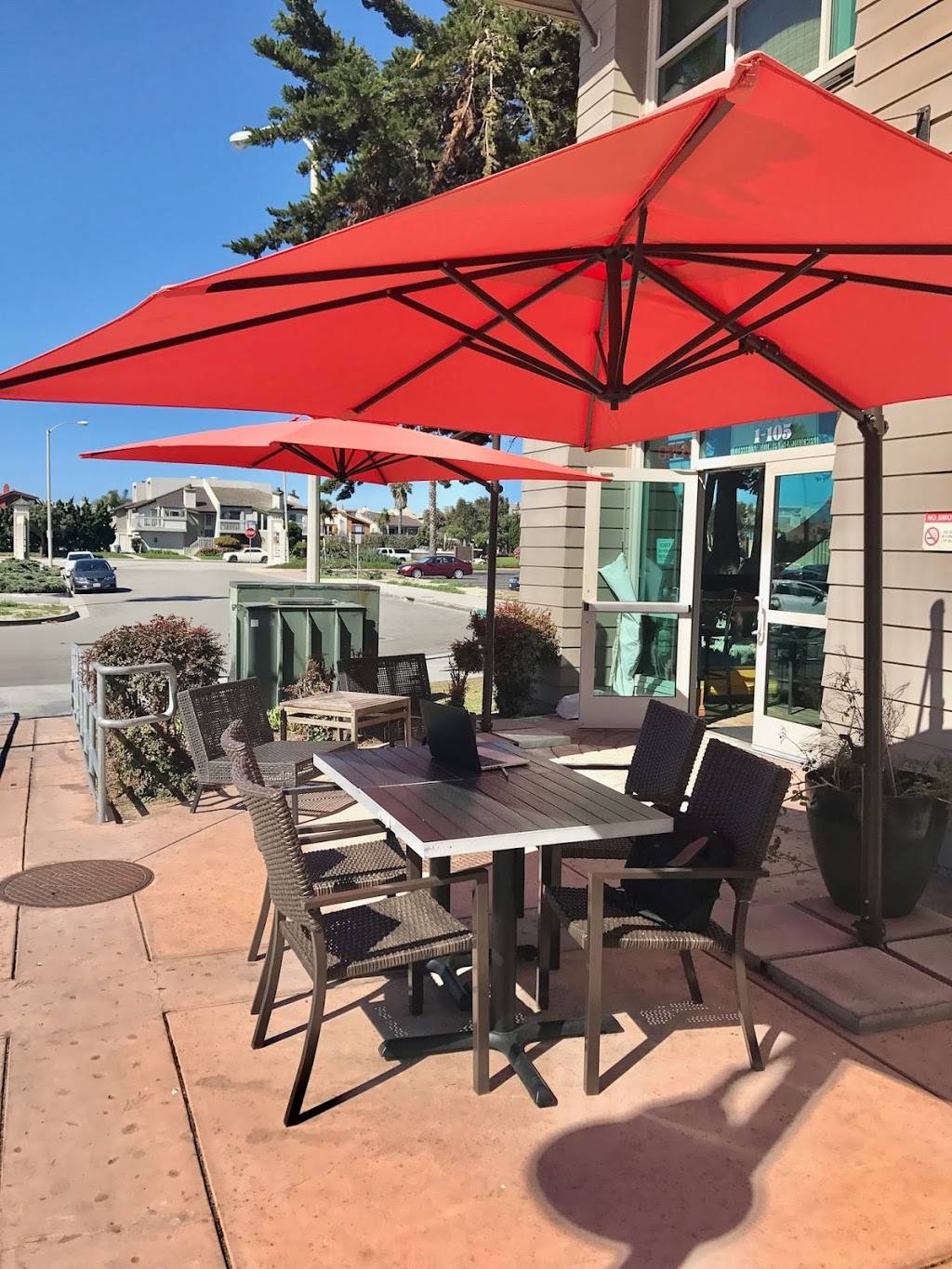 Honey Cup Coffee and Kitchen | cafe | 3500 Harbor Blvd, Oxnard, CA 93035, USA | 8052040008 OR +1 805-204-0008