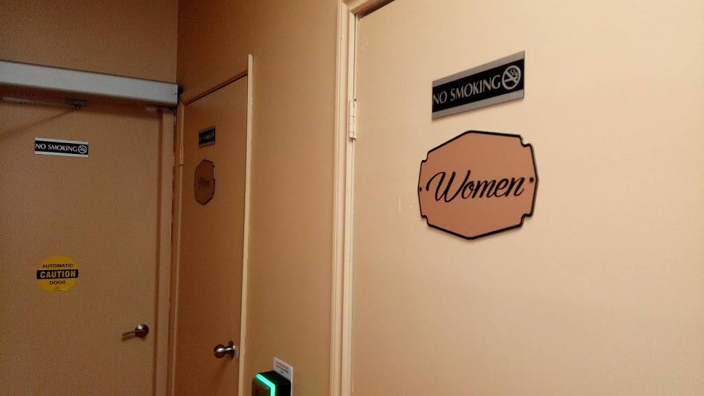 Peninsula Grill | restaurant | 1405 2nd Ave W, Owen Sound, ON N4K 6T6, Canada | 5193710832 OR +1 519-371-0832