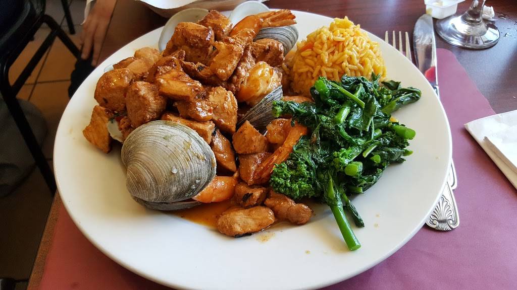 Primavera Pub | restaurant | 271 Newington Ave, Hartford, CT 06106, USA | 8609537411 OR +1 860-953-7411