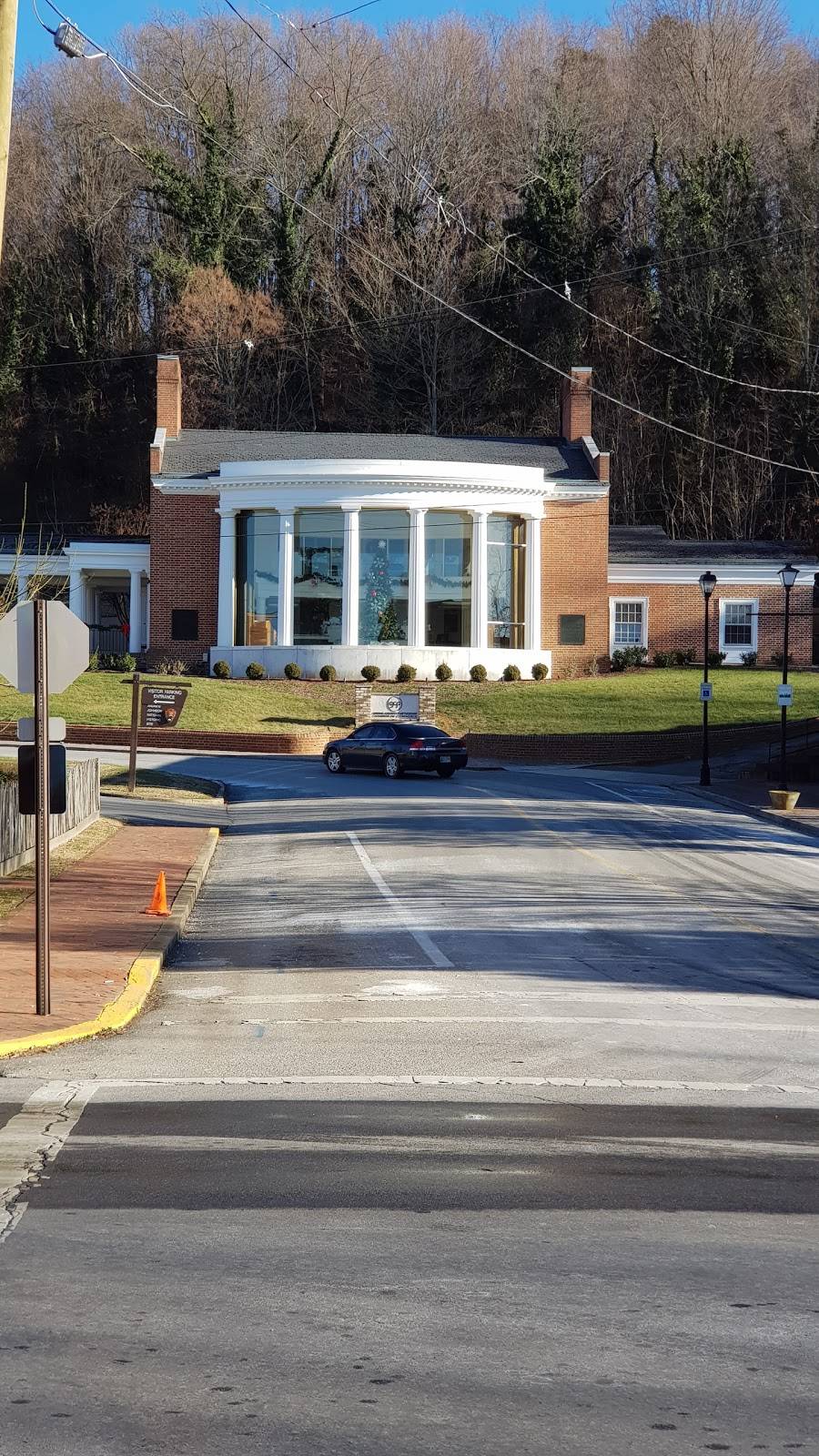 Tannery Downtown | meal takeaway | 117 E Depot St, Greeneville, TN 37743, USA | 4236382772 OR +1 423-638-2772