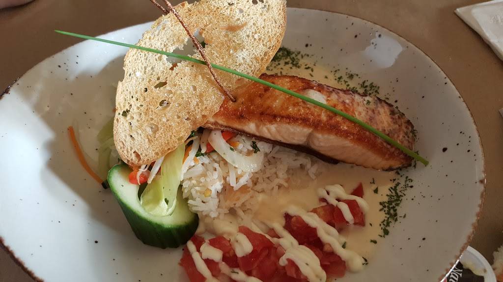 Le Café Du Bistrot | restaurant | 198 Rue Principale, Saint-André-Avellin, QC J0V 1W0, Canada | 8199833966 OR +1 819-983-3966