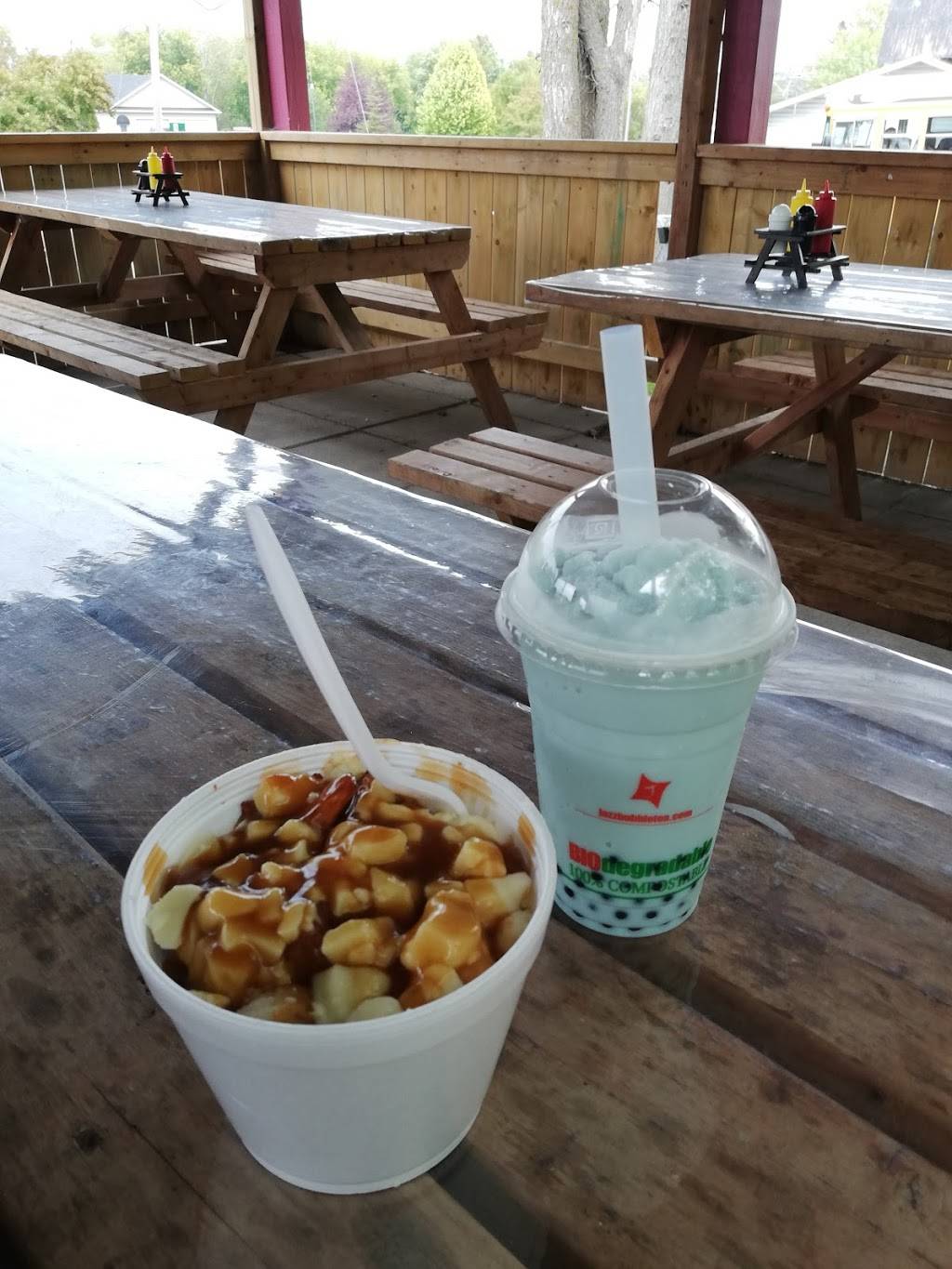 Patati Patata | restaurant | 625 Old Highway 17, Plantagenet, ON K0B 1L0, Canada | 6136733748 OR +1 613-673-3748