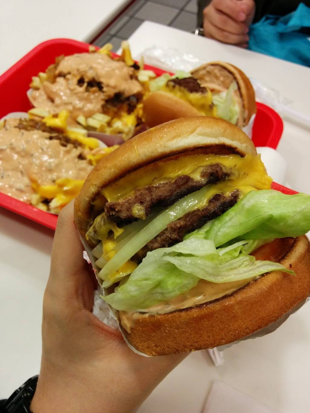In-N-Out Burger | restaurant | 260 Washington St, Daly City, CA 94015, USA | 8007861000 OR +1 800-786-1000
