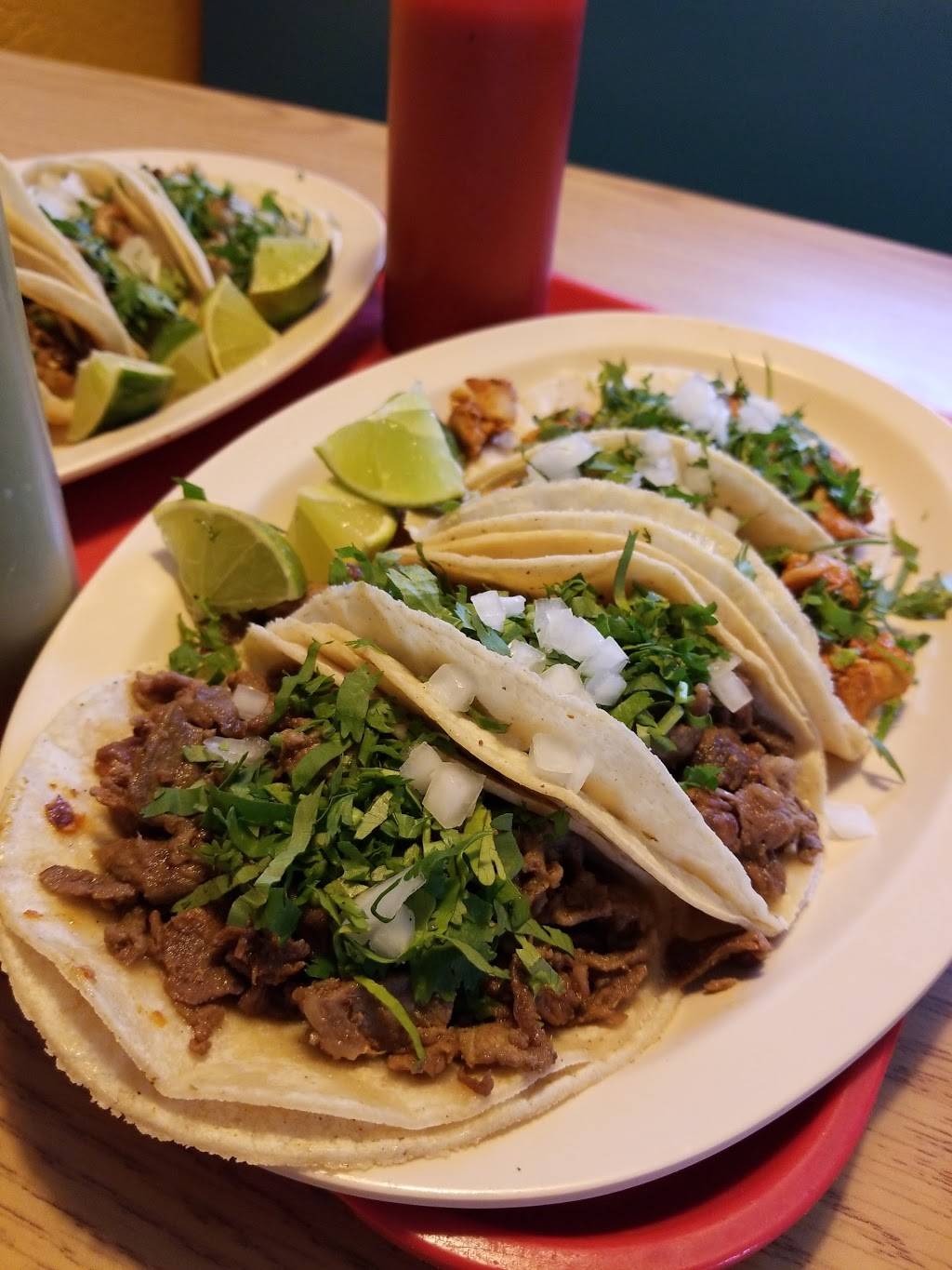 Taqueria Los Paisanos | restaurant | 825 E 7th St, St Paul, MN 55106, USA | 6517788062 OR +1 651-778-8062