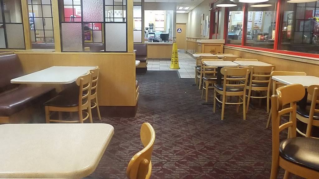 Wendys | restaurant | 3210 E Jensen Ave, Fresno, CA 93706, USA | 5592376666 OR +1 559-237-6666