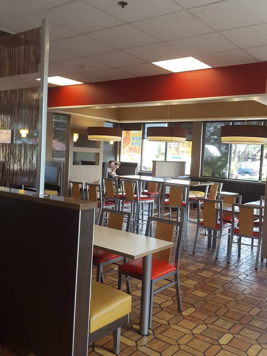 Burger King | restaurant | 1888 Gulf to Bay Blvd, Clearwater, FL 33765, USA | 7273864143 OR +1 727-386-4143