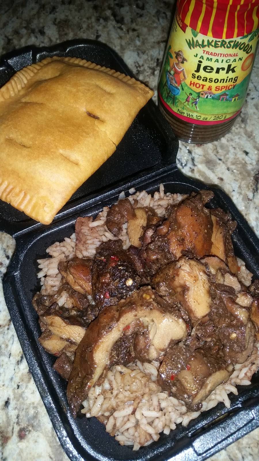 Stones & Chins | restaurant | 763 W Highland Ave, San Bernardino, CA 92405, USA | 9092473078 OR +1 909-247-3078