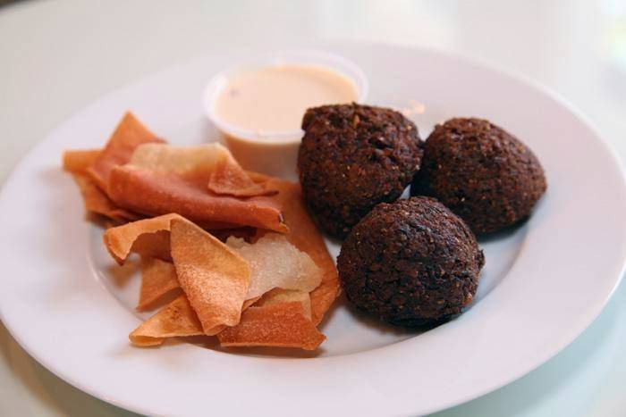 Andres Cafe | restaurant | 811 Harrison Ave, Boston, MA 02118, USA | 6172679599 OR +1 617-267-9599