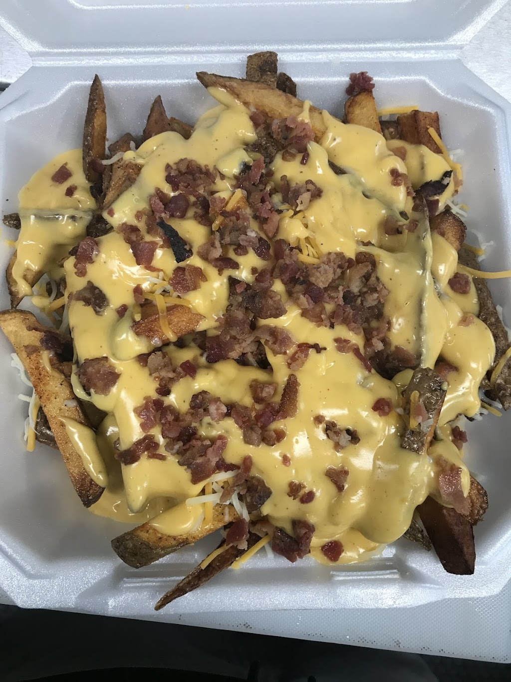 Slappin McGees LLC | restaurant | 5023 S 86th E Ave, Tulsa, OK 74145, USA | 9188101491 OR +1 918-810-1491