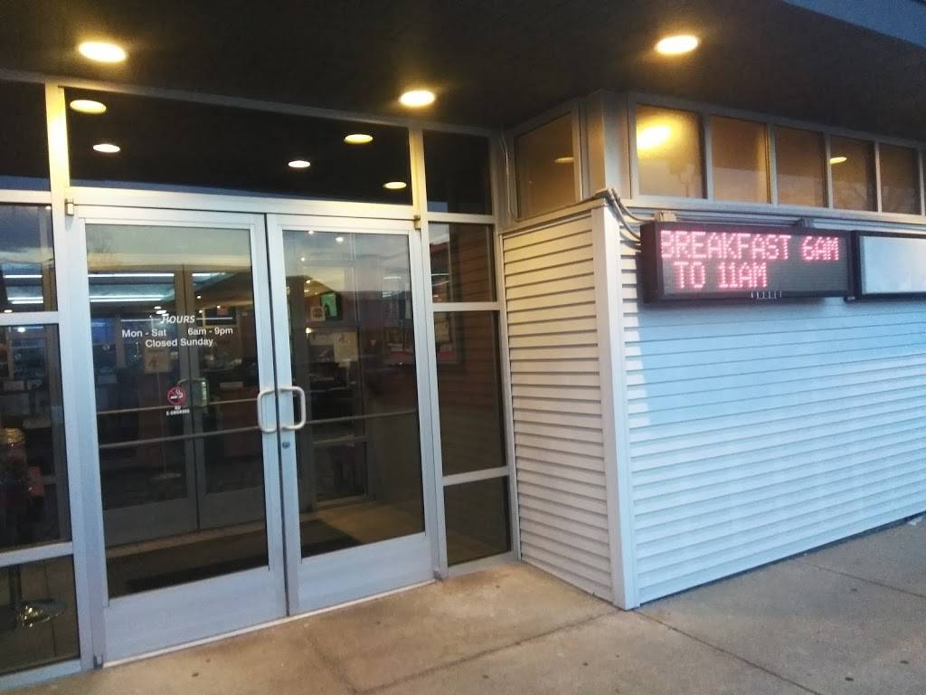 Russ Restaurant | restaurant | 2750 28th St SE, Grand Rapids, MI 49512, USA | 6169498631 OR +1 616-949-8631