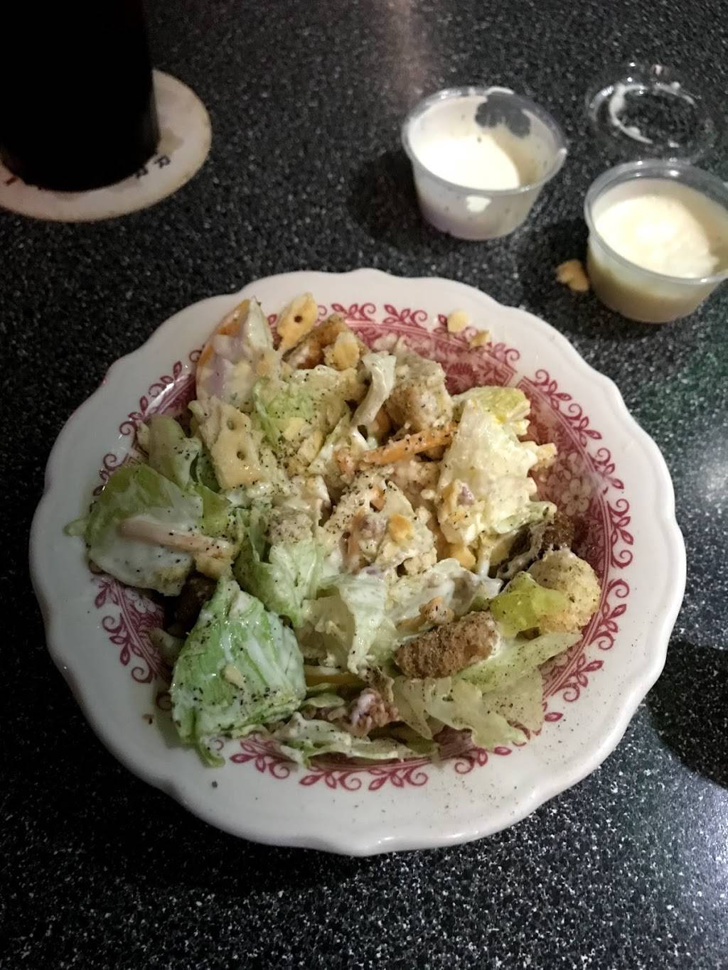 Red Dog Saloon | restaurant | 1600 W 23rd St, Muncie, IN 47302, USA | 7652860255 OR +1 765-286-0255