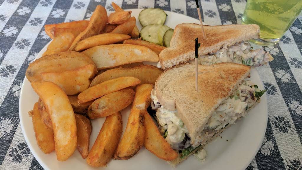 Schuberts Restaurant | restaurant | 128 E Main St, Mt Horeb, WI 53572, USA | 6084373393 OR +1 608-437-3393