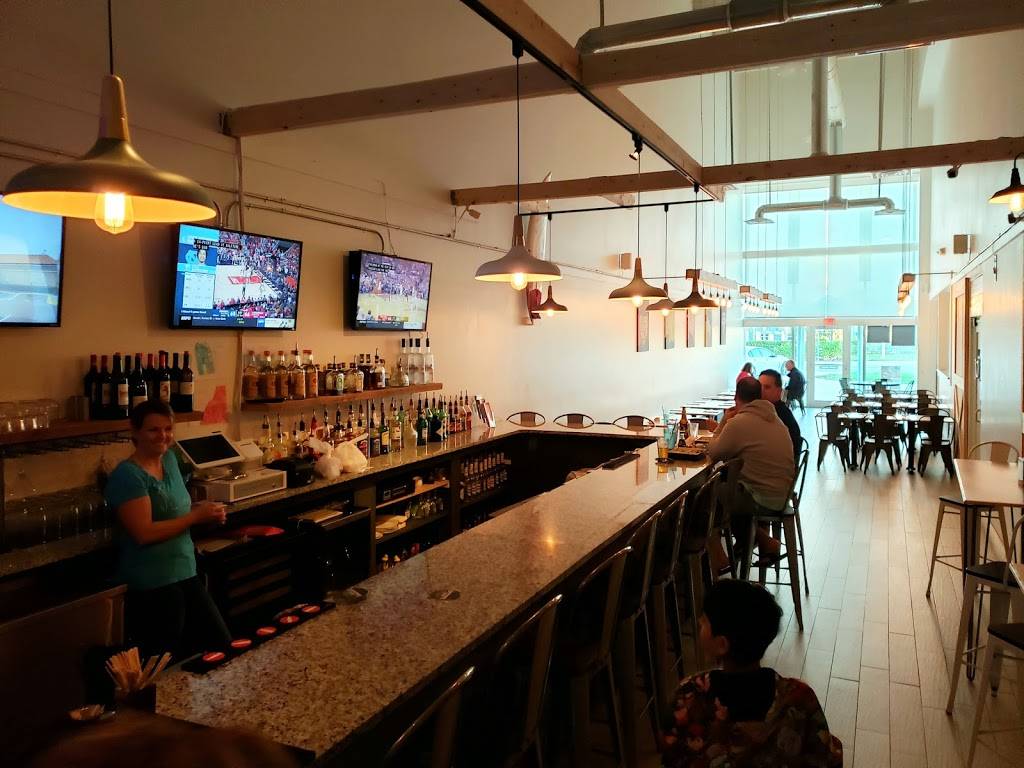 Nosh Restaurant & Bar | restaurant | 3800 N Atlantic Ave Ste. 6, Cocoa Beach, FL 32931, USA | 3214502323 OR +1 321-450-2323