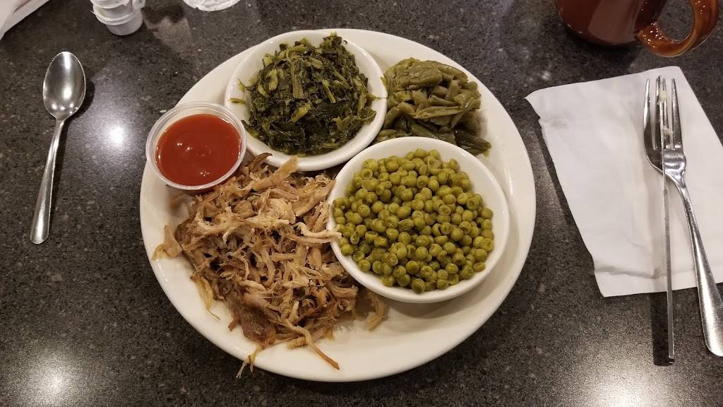 Wades Restaurant | restaurant | 1000 N Pine St, Spartanburg, SC 29303, USA | 8645823800 OR +1 864-582-3800