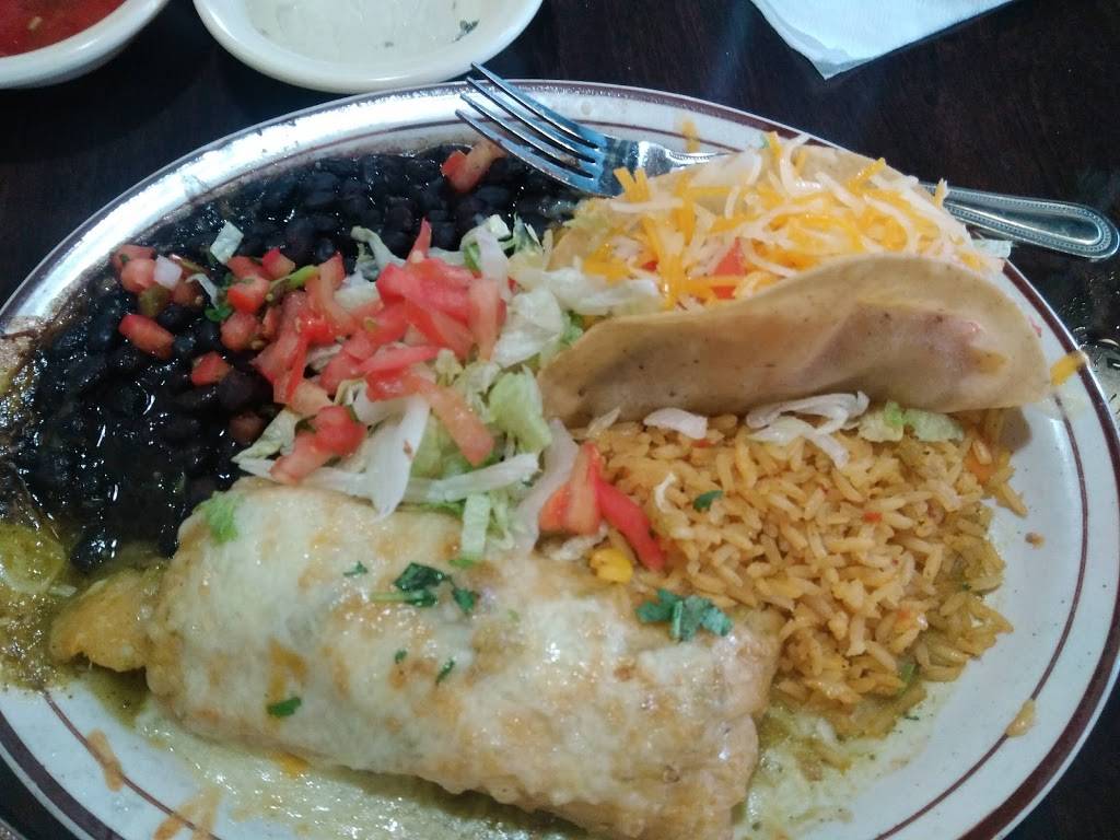 El Potro Mexican cafe Lawrence | restaurant | 3333 Iowa St, Lawrence, KS 66046, USA | 7853312500 OR +1 785-331-2500