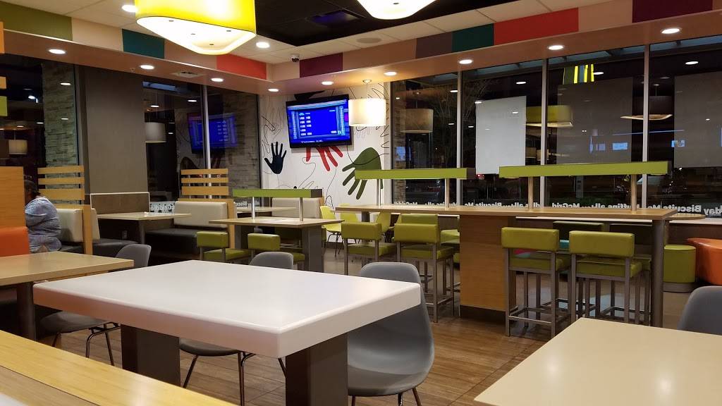 McDonalds | cafe | 1376 W International Speedway Blvd, Daytona Beach, FL 32114, USA | 3862572515 OR +1 386-257-2515