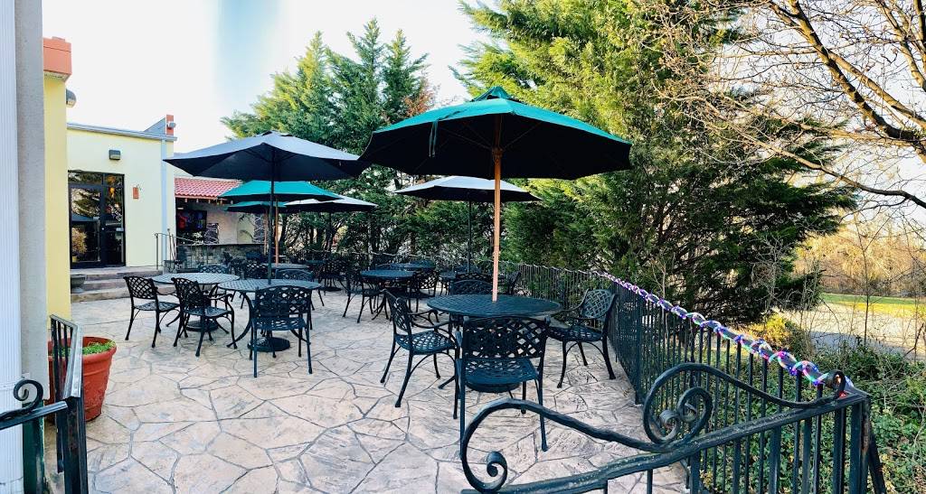 El Palenque Bar & Grill | restaurant | 242 Millwood Ave, Winchester, VA 22601, USA | 5406784169 OR +1 540-678-4169