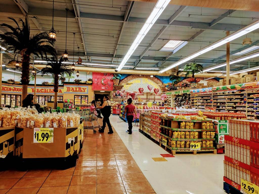 Vallarta Supermarkets | bakery | 1111 N Cherry St, Tulare, CA 93274, USA | 5593661410 OR +1 559-366-1410
