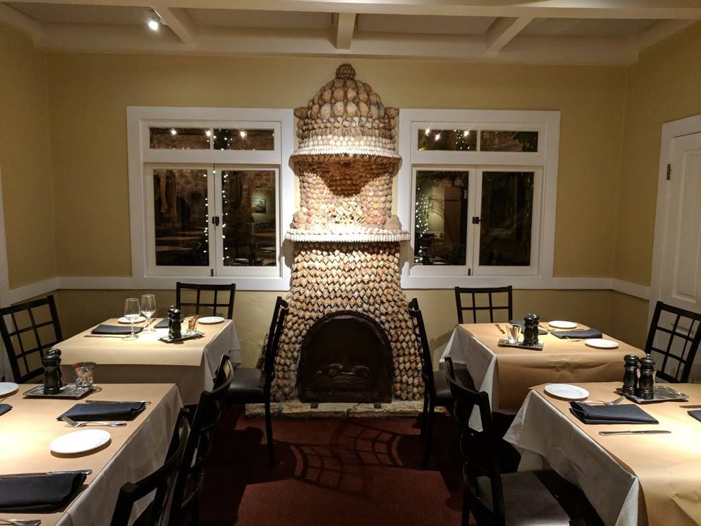 Tarpys Roadhouse | restaurant | 2999 Salinas Hwy, Monterey, CA 93940, USA | 8316471444 OR +1 831-647-1444