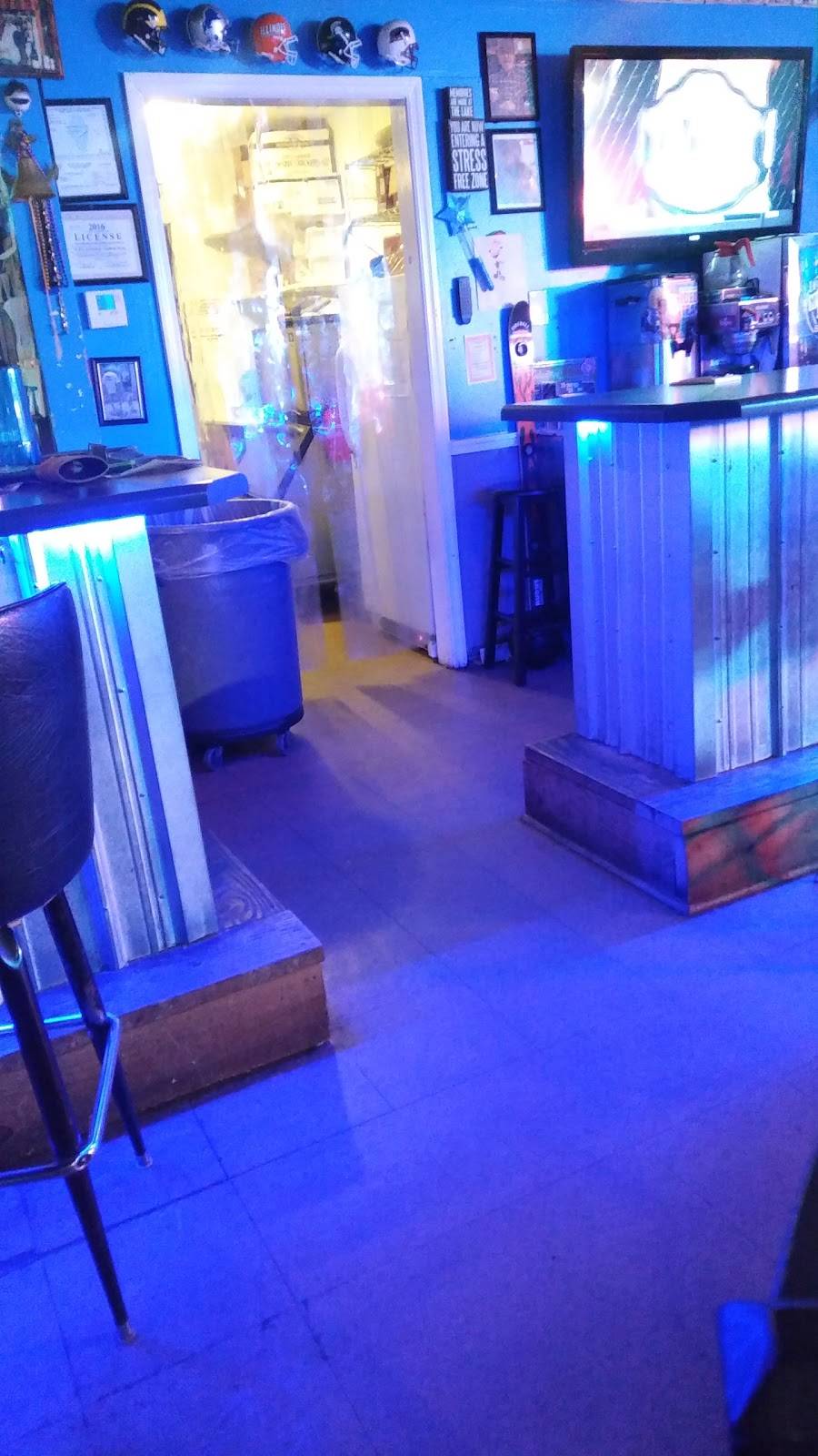 Wigglers Bar and Grill | restaurant | 7243 St James Dr, Edwardsville, IL 62025, USA | 6186550803 OR +1 618-655-0803