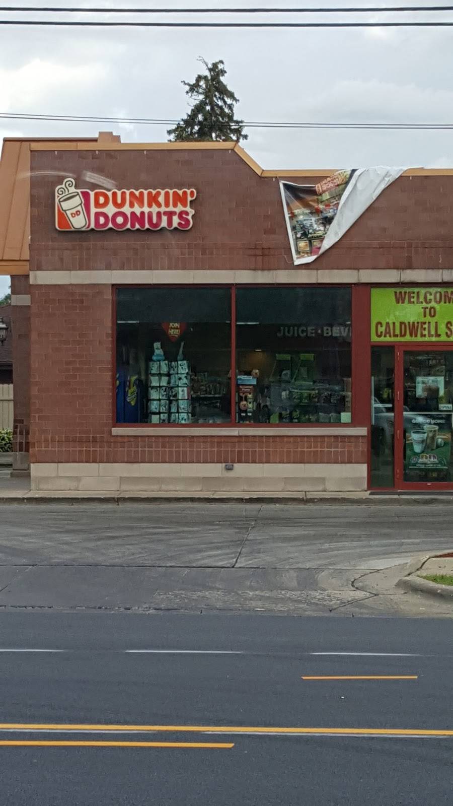 Dunkin Donuts | cafe | 7235 N Caldwell Ave, Niles, IL 60714, USA | 8476479474 OR +1 847-647-9474
