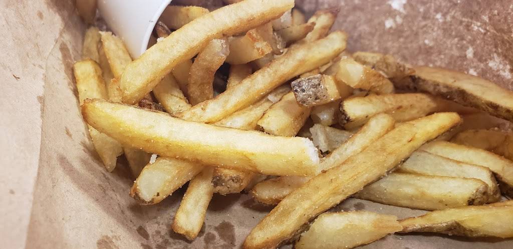 Five Guys | meal takeaway | 265 N Broadway, Hicksville, NY 11801, USA | 5168228022 OR +1 516-822-8022