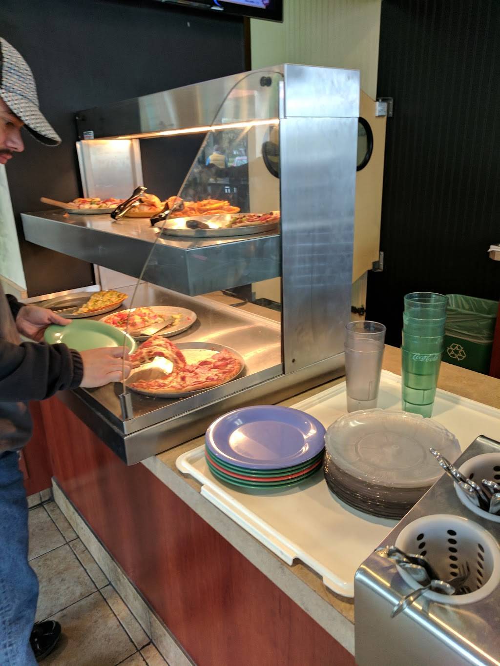 Straw Hat Pizza | restaurant | 901 Marina Village Pkwy, Alameda, CA 94501, USA | 5108648600 OR +1 510-864-8600