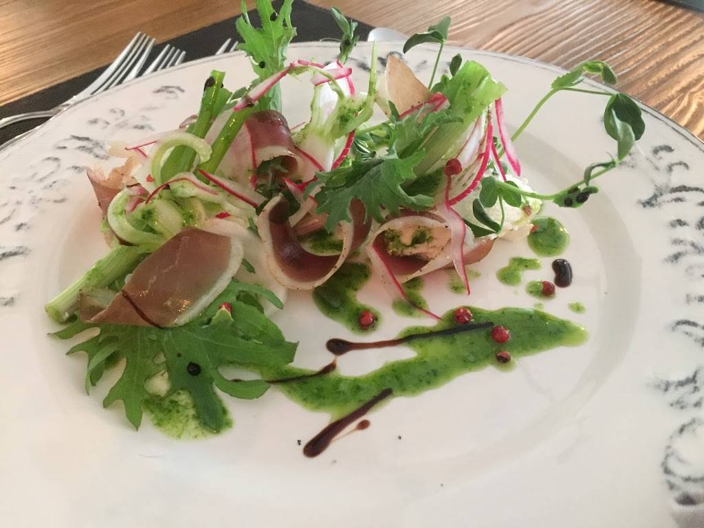 En Faim Chez Nous | restaurant | 6220 Rue Morin, Val-Morin, QC J0T 2R0, Canada | 8193200441 OR +1 819-320-0441