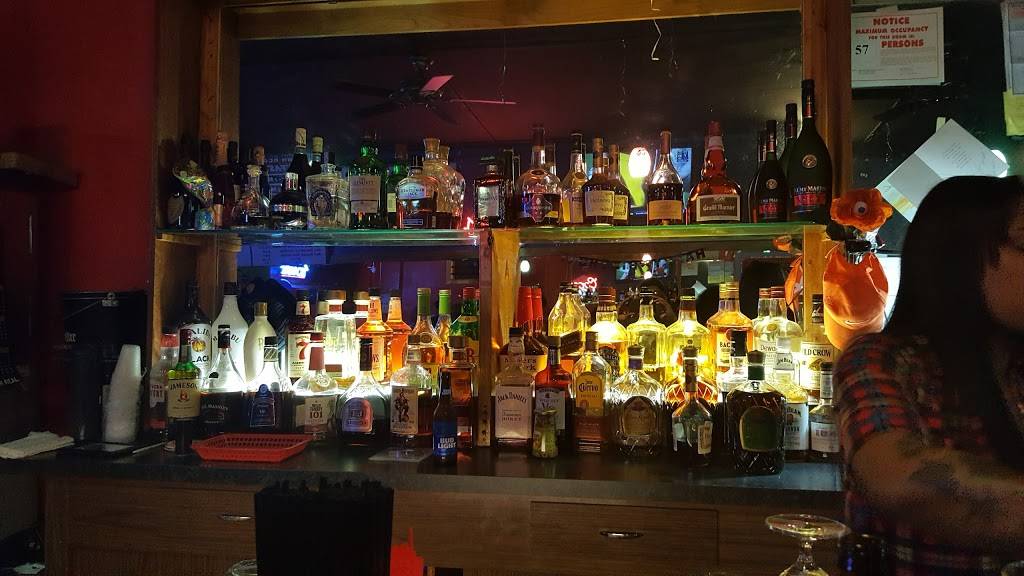 Chill Grill | restaurant | 2816 Vandeventer Ave, St. Louis, MO 63107, USA | 3145350969 OR +1 314-535-0969