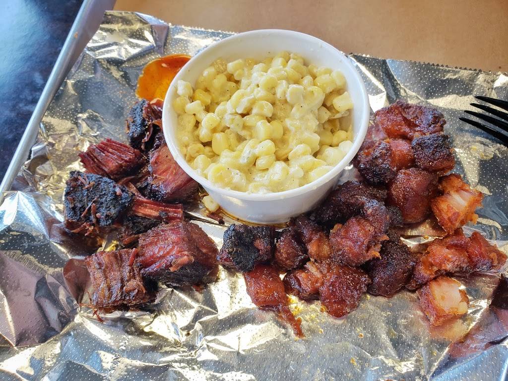 Smokin Bobs BBQ | restaurant | 3309 E Sunshine St e, Springfield, MO 65804, USA | 4177204925 OR +1 417-720-4925