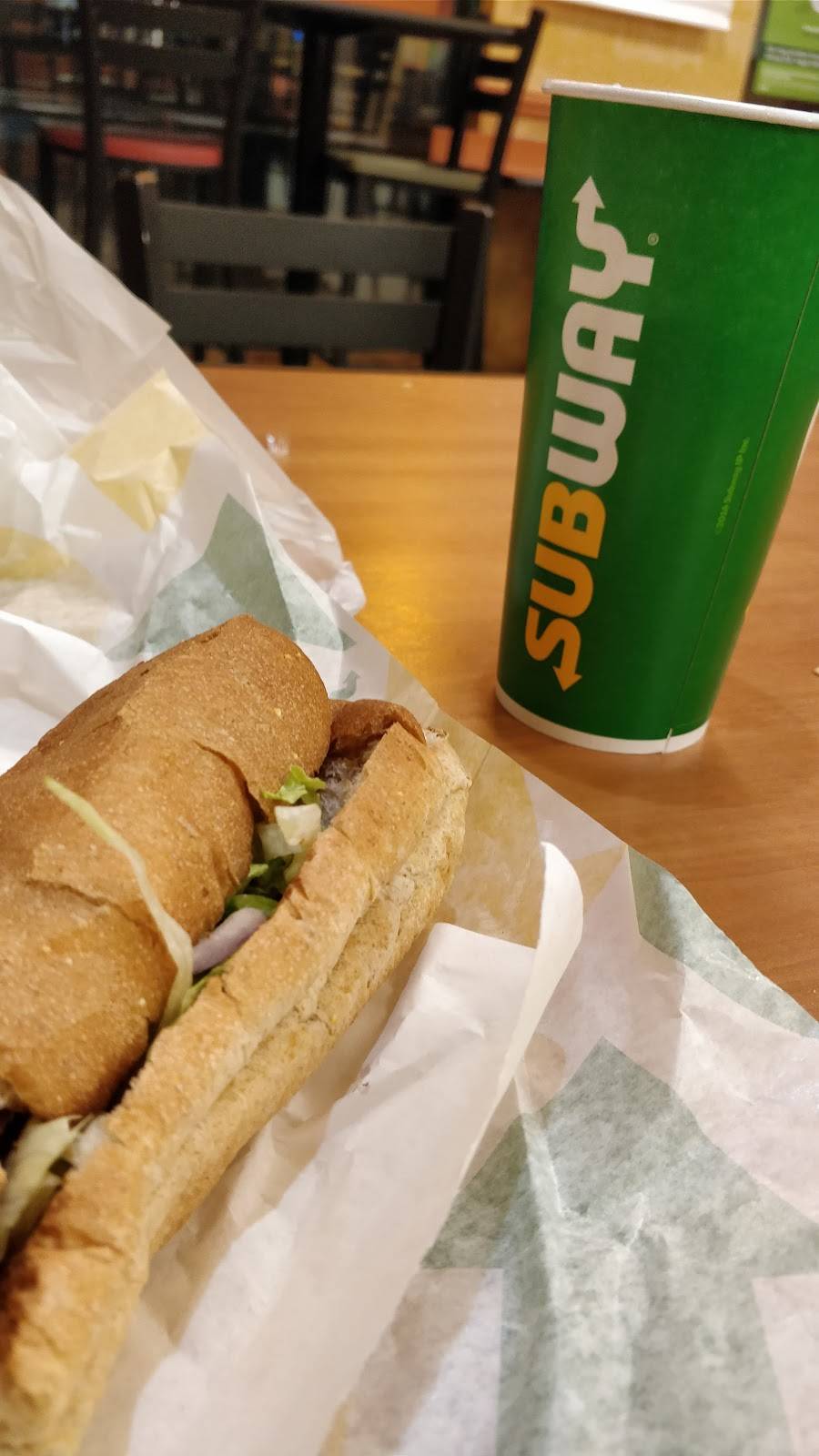 Subway | restaurant | 616 E Green St Suite A, Champaign, IL 61820, USA | 2172390108 OR +1 217-239-0108