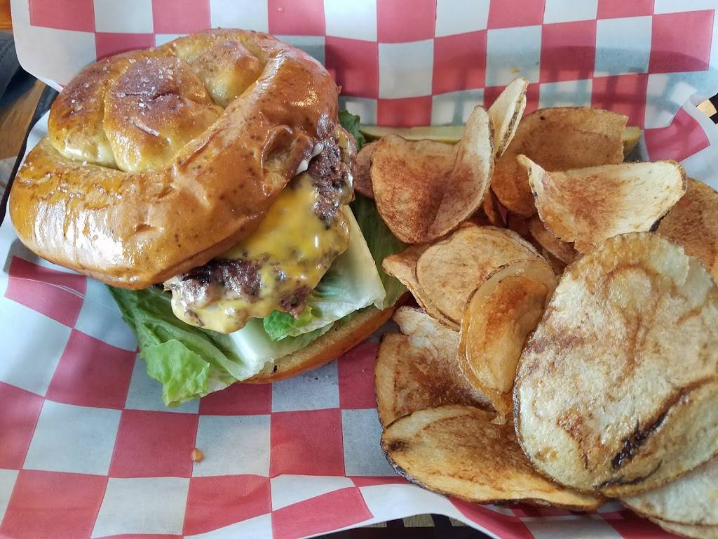 Hidden Harbor | restaurant | 14755 Dowell Rd, Lusby, MD 20657, USA | 4103261100 OR +1 410-326-1100