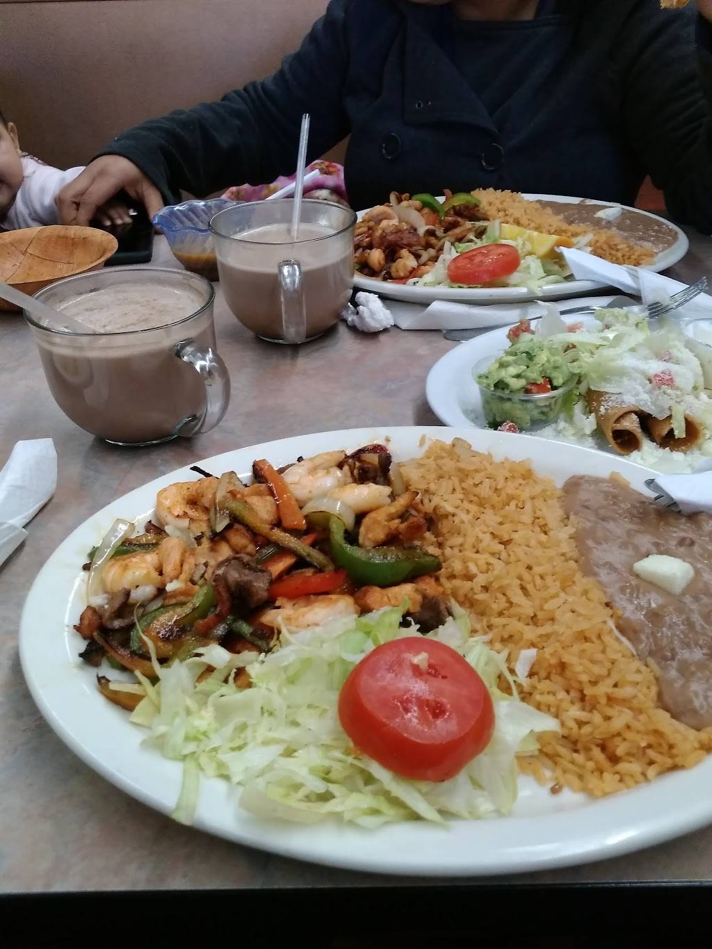 DAngelos Mexican Restaurant | restaurant | 353 Main St, Watsonville, CA 95076, USA | 8317281611 OR +1 831-728-1611