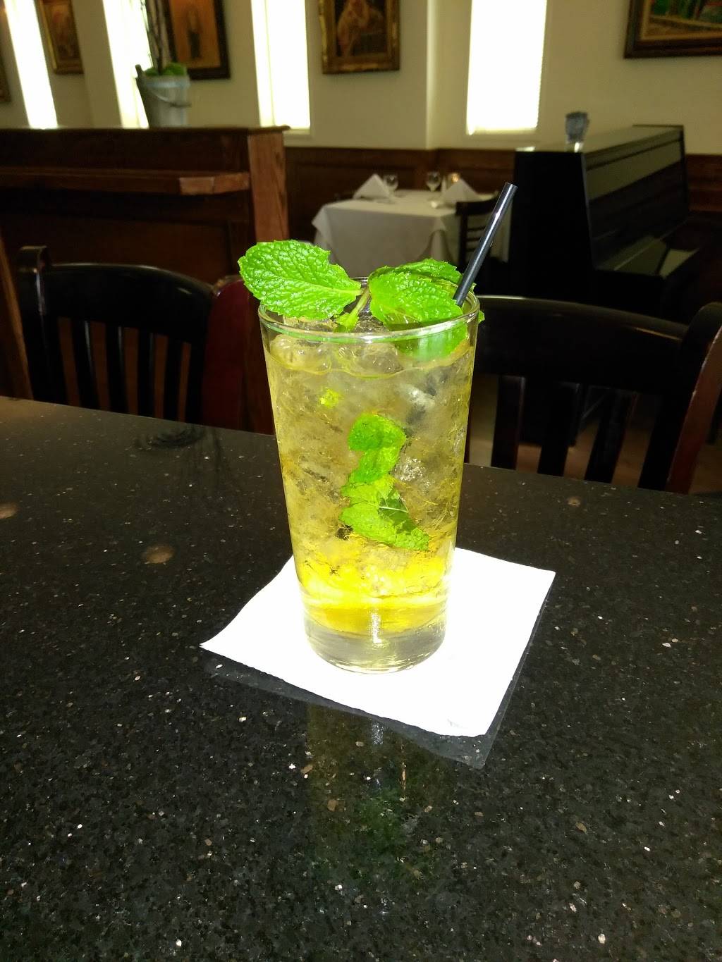 Erins Isle | restaurant | 15403 Cross Island Pkwy, Whitestone, NY 11357, USA | 7187468456 OR +1 718-746-8456