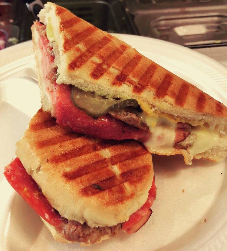 Jimmy’s Corner Cafe | restaurant | 3800 Merle Hay Rd, Des Moines, IA 50310, USA | 5153314435 OR +1 515-331-4435