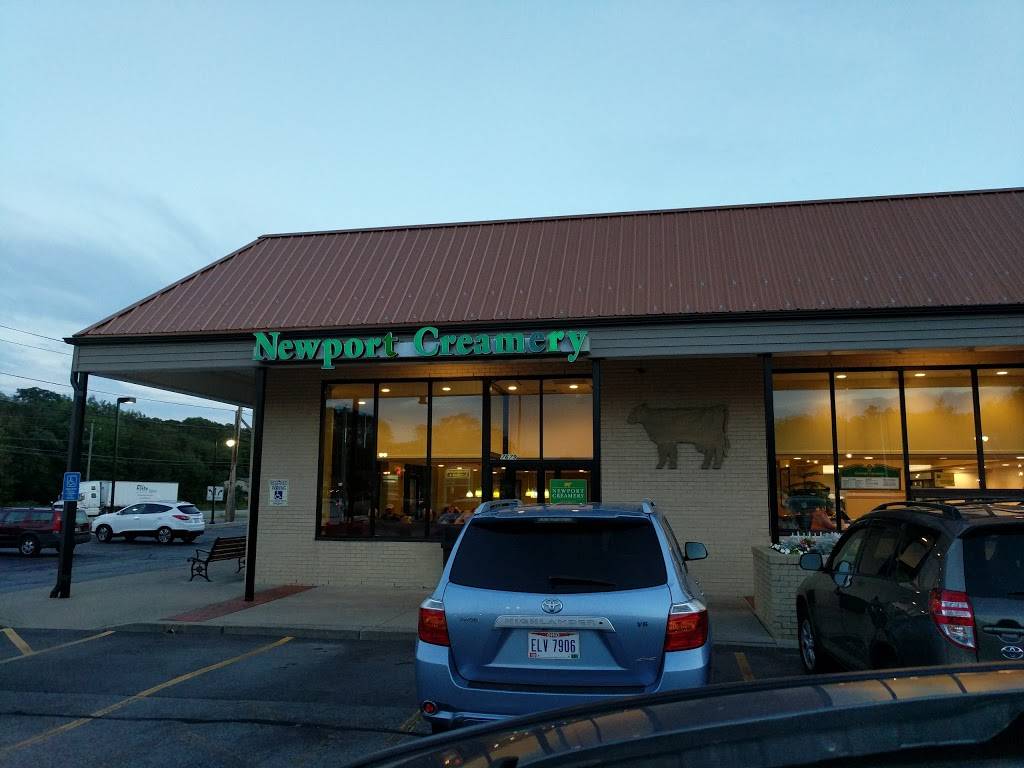 Newport Creamery | restaurant | 7679 Post Rd, North Kingstown, RI 02852, USA | 4012942087 OR +1 401-294-2087