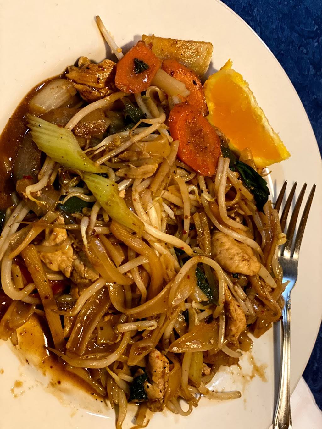 Erawan Cafe | restaurant | 3919 E 8th Ave, Denver, CO 80206, USA | 3033883226 OR +1 303-388-3226