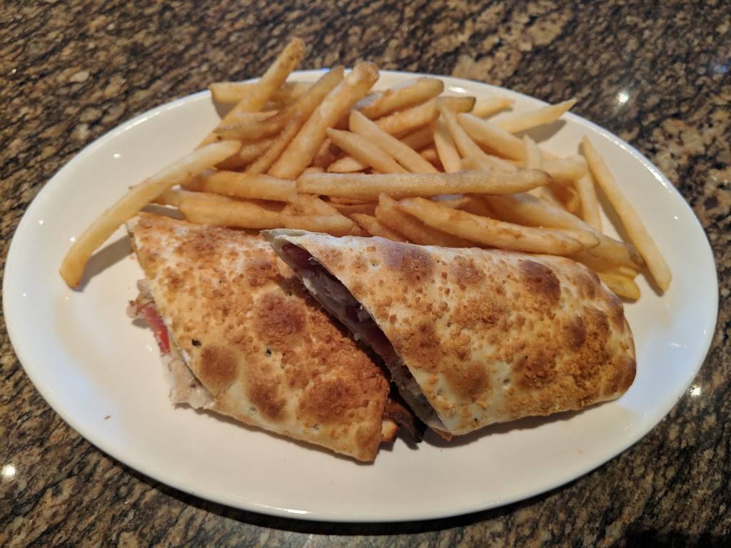 BJs Restaurant & Brewhouse | restaurant | 3155 W Chandler Blvd, Chandler, AZ 85226, USA | 4809170631 OR +1 480-917-0631