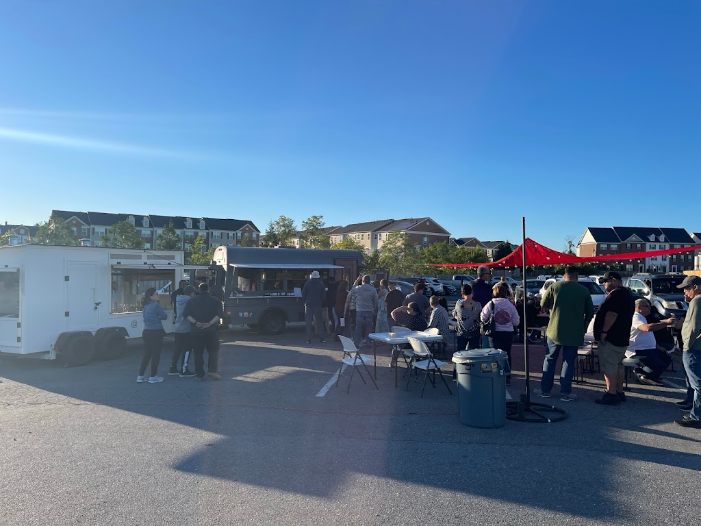 Lechonera DMV | restaurant | 7540 Washington Blvd, Elkridge, MD 21075, USA | 2407565359 OR +1 240-756-5359