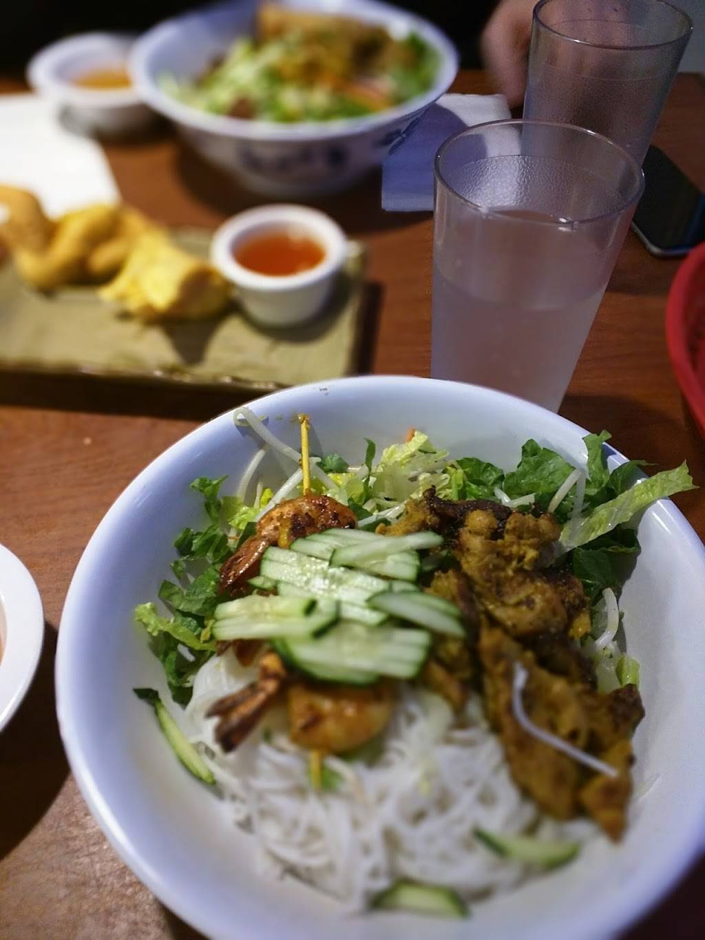 Drunken Noodle | restaurant | 5907 N Lombard St, Portland, OR 97203, USA | 5038301515 OR +1 503-830-1515