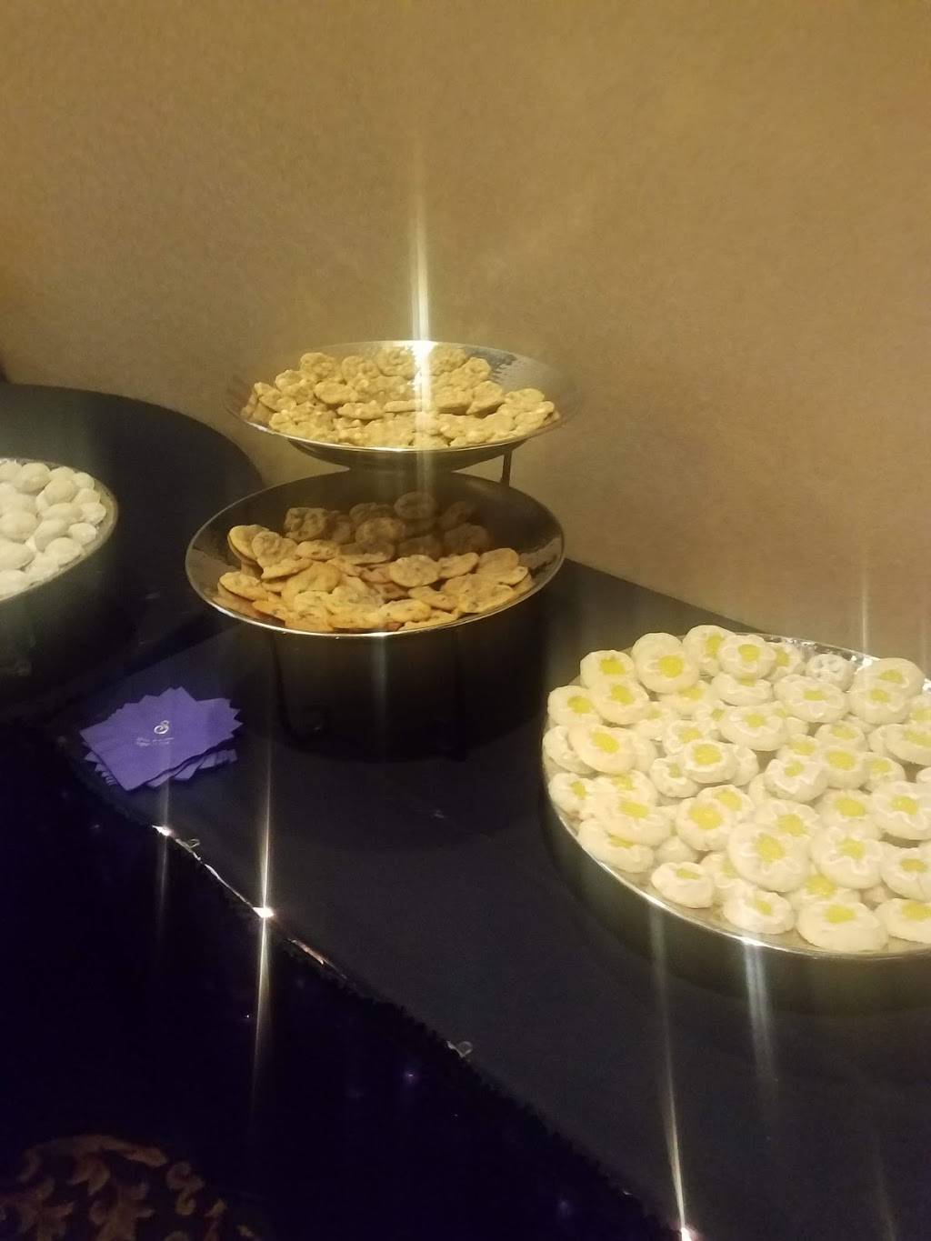 Stratigos Banquet Centre | restaurant | 131 Colonial Manor Rd, North Huntingdon, PA 15642, USA | 7248645600 OR +1 724-864-5600