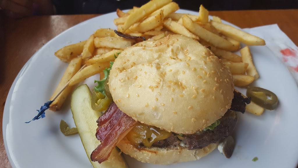 Burgers and Brew | restaurant | 403 3rd St, Davis, CA 95616, USA | 5307503600 OR +1 530-750-3600