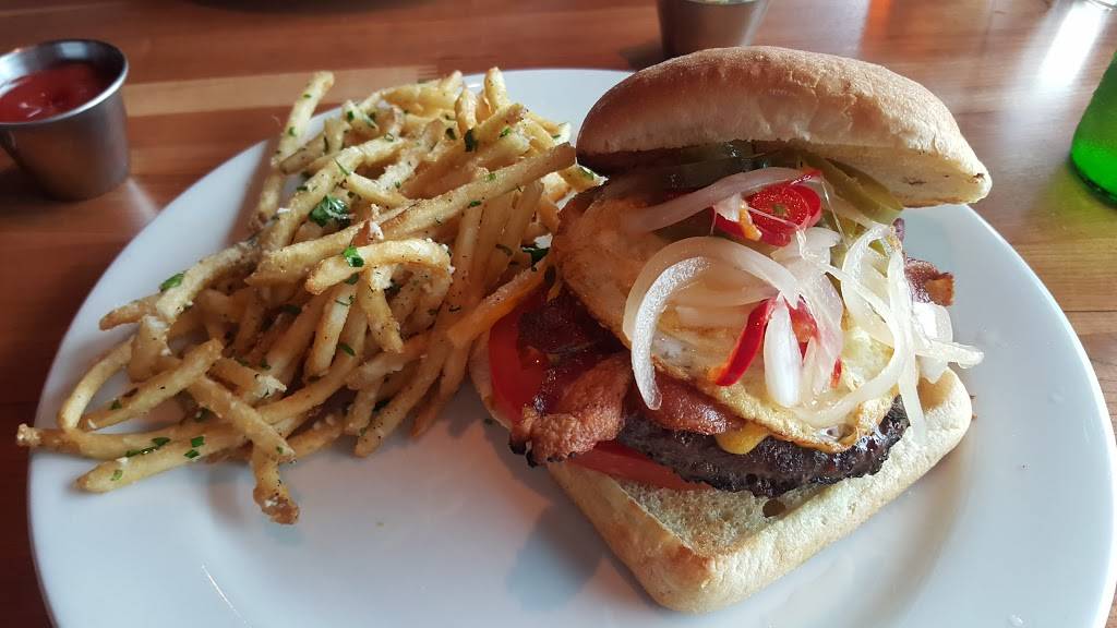 COVER 3 Round Rock | restaurant | 2800 N Interstate 35 Frontage Rd #200, Round Rock, TX 78681, USA | 5126932393 OR +1 512-693-2393