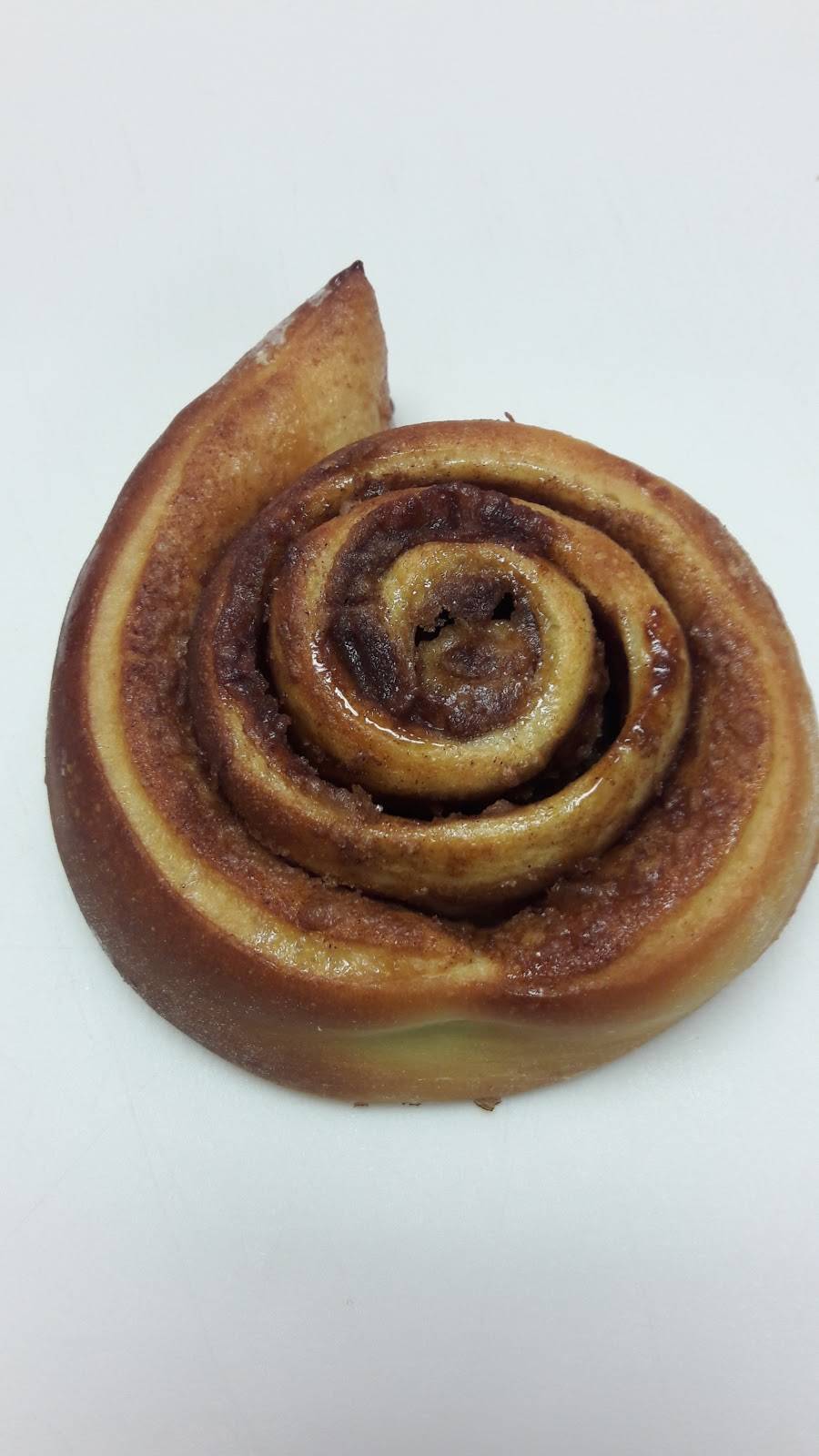 Uptown Cafe Binford | restaurant | 6404-6438 Rucker Rd, Indianapolis, IN 46220, USA | 3174669631 OR +1 317-466-9631