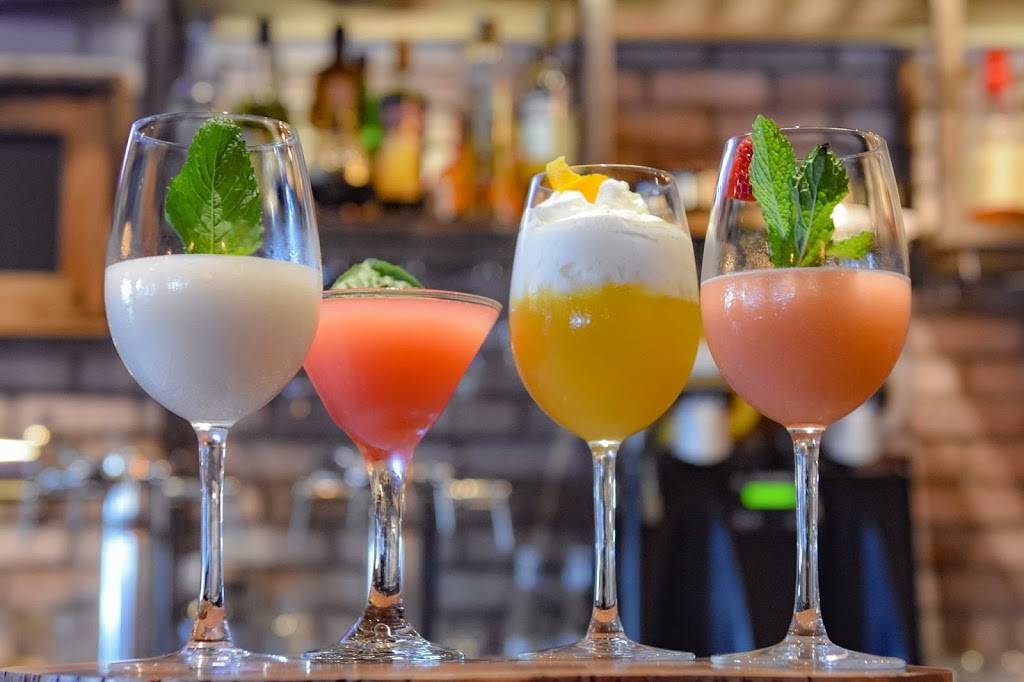 Noble Crust | restaurant | 28330 Paseo Drive, Wesley Chapel, FL 33543, USA | 8137032602 OR +1 813-703-2602