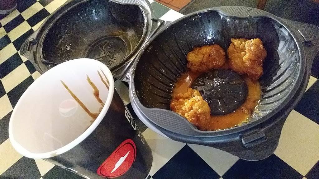 Pizza Hut | restaurant | 2429 Sycamore Dr, Morris, IL 60450, USA | 8159429111 OR +1 815-942-9111