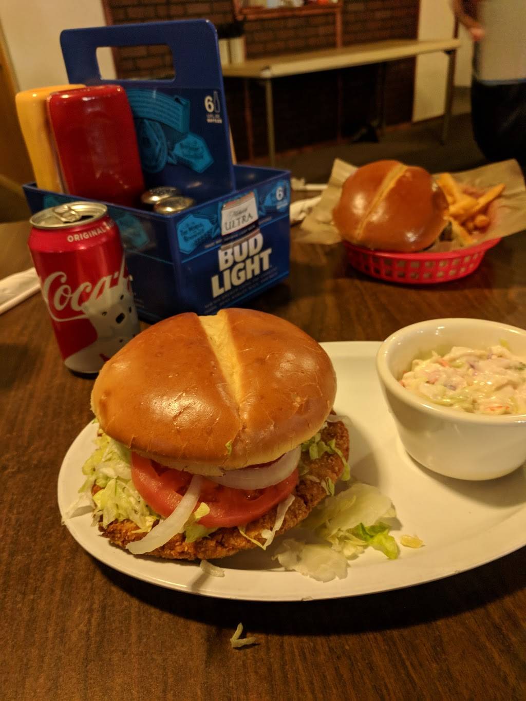 Houstons on Main | restaurant | 120 Main St, Milo, IA 50166, USA | 6419426401 OR +1 641-942-6401